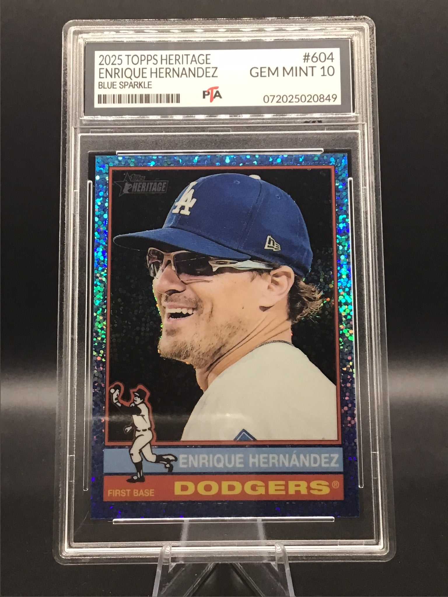 2025 Topps Heritage Enrique Hernandez "Blue Sparkle" GEM MINT 🔥