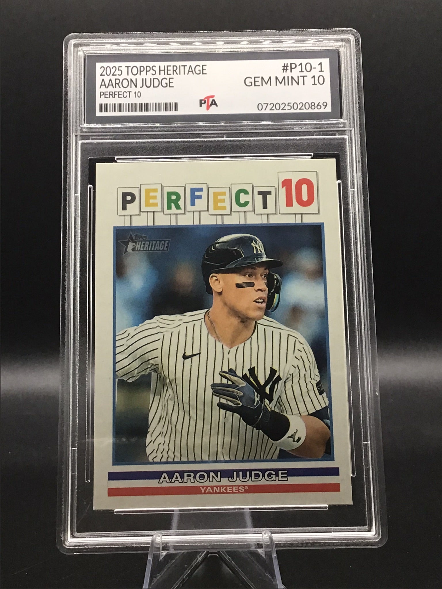 2025 TOPPS Heritage Aaron Judge "Perfect 10" GEM MINT 🔥
