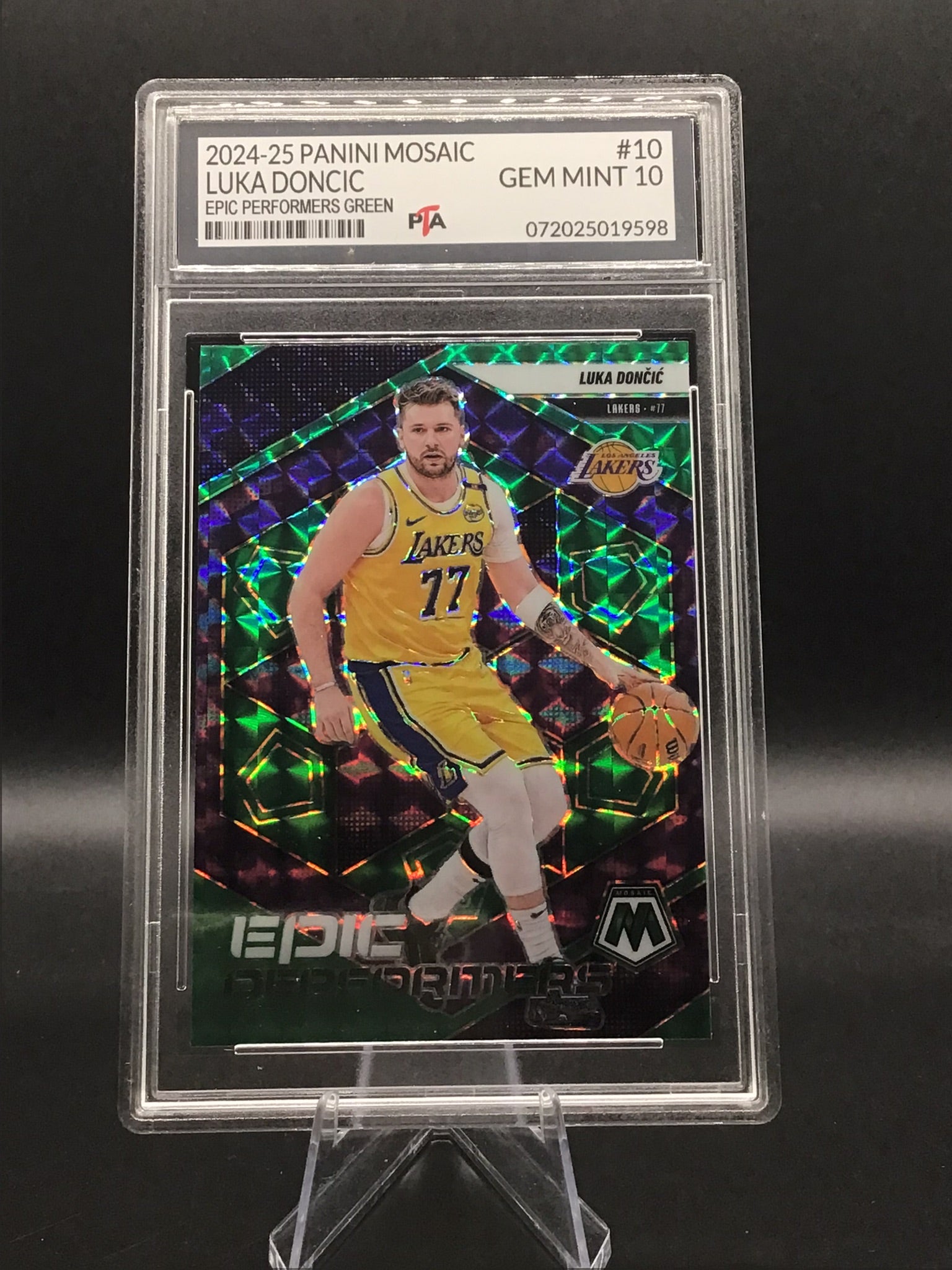 2024-25 Panini Mosaic Luka Doncic "Epic Performers Green" GEM MINT 🔥